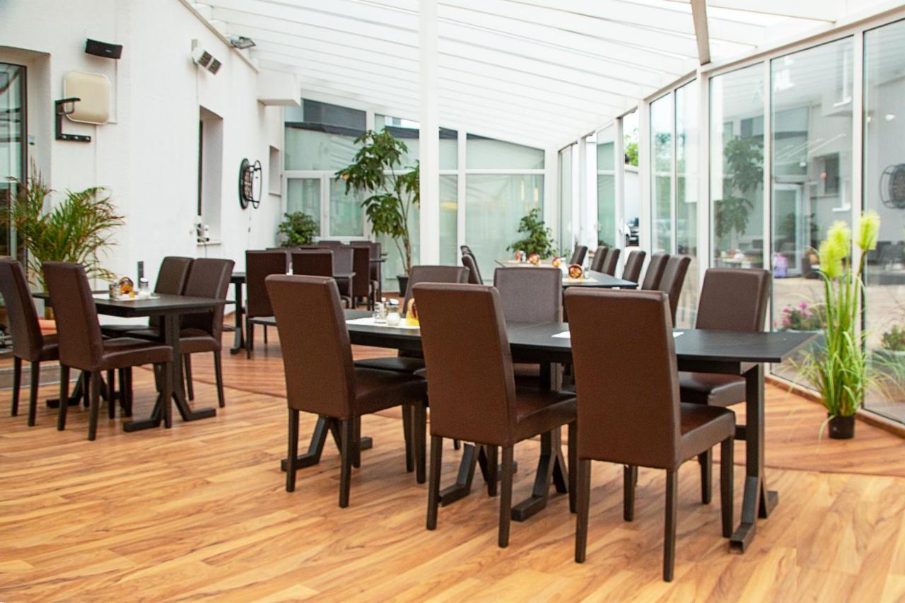 Hotel Khail Maria Lanzendorf 외부 사진