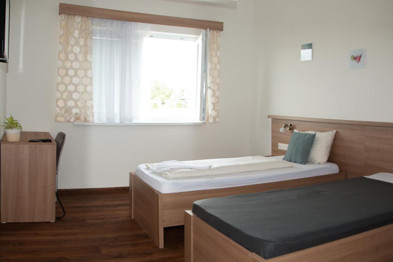 Hotel Khail Maria Lanzendorf 외부 사진